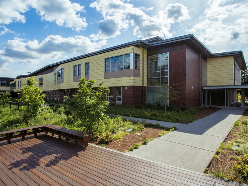 Islander Middle School, Mercer Island Mission Glass
